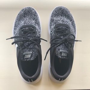 Nike flex contact shoes